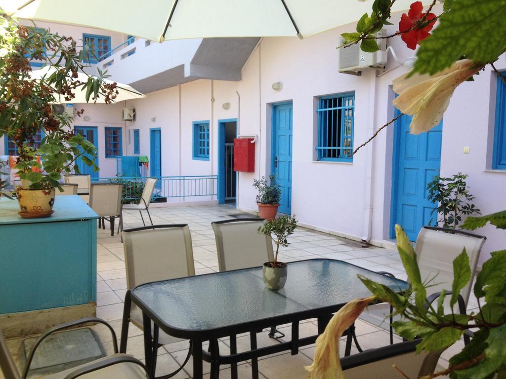 Amalthia Apartments Hersonissos  Bagian luar foto