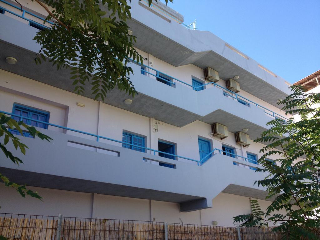 Amalthia Apartments Hersonissos  Bagian luar foto