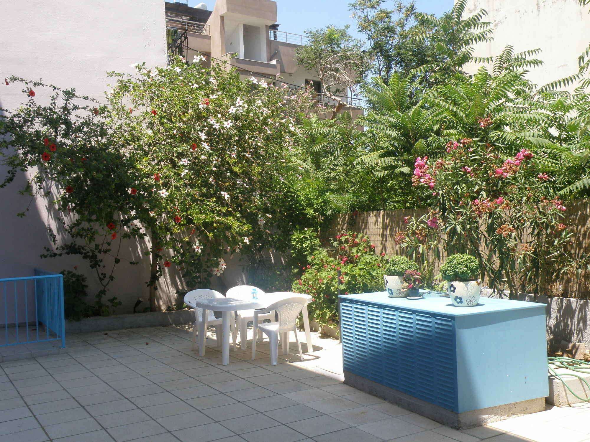 Amalthia Apartments Hersonissos  Bagian luar foto