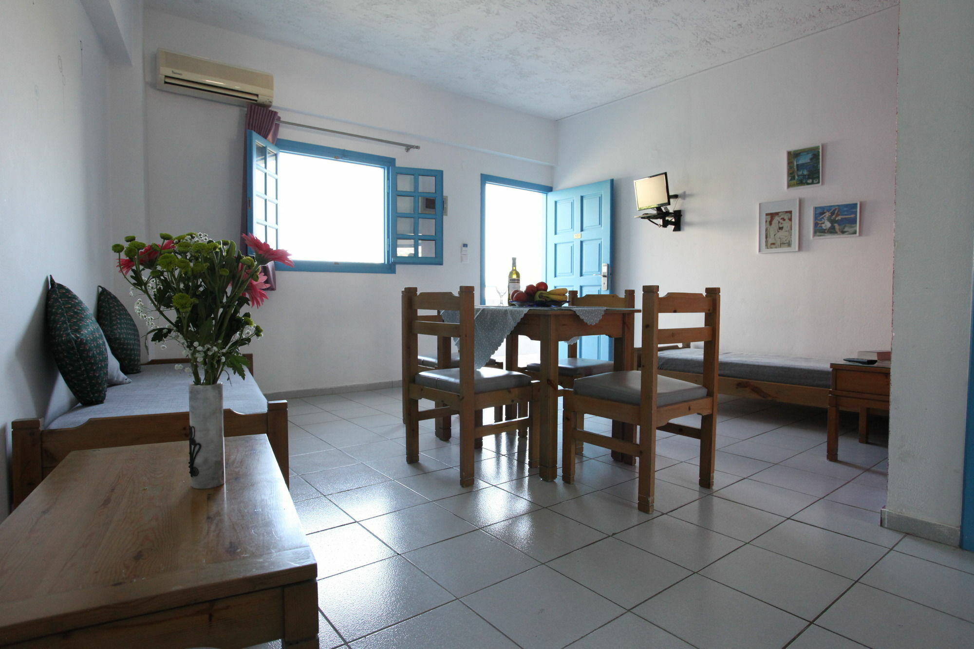Amalthia Apartments Hersonissos  Bagian luar foto